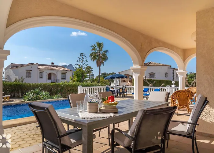 La Paloma Blanca By Abahana Villa