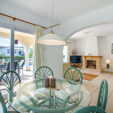 La Paloma Blanca By Abahana Κάλπε