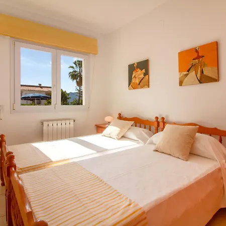 La Paloma Blanca By Abahana * Casas de Torrat