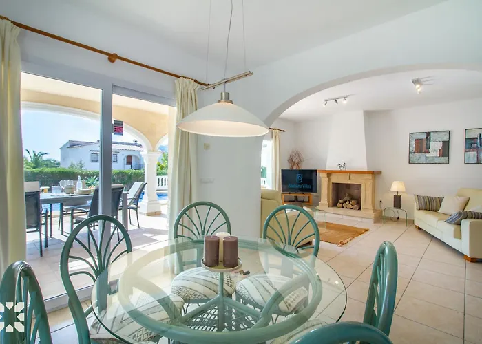 La Paloma Blanca By Abahana Casas de Torrat